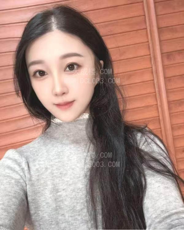 武汉光谷高挑小仙女