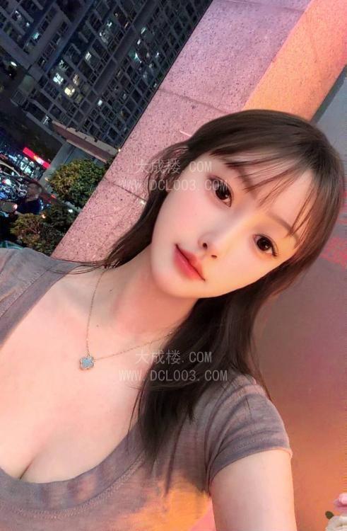 南山性感大胸女友茶茶