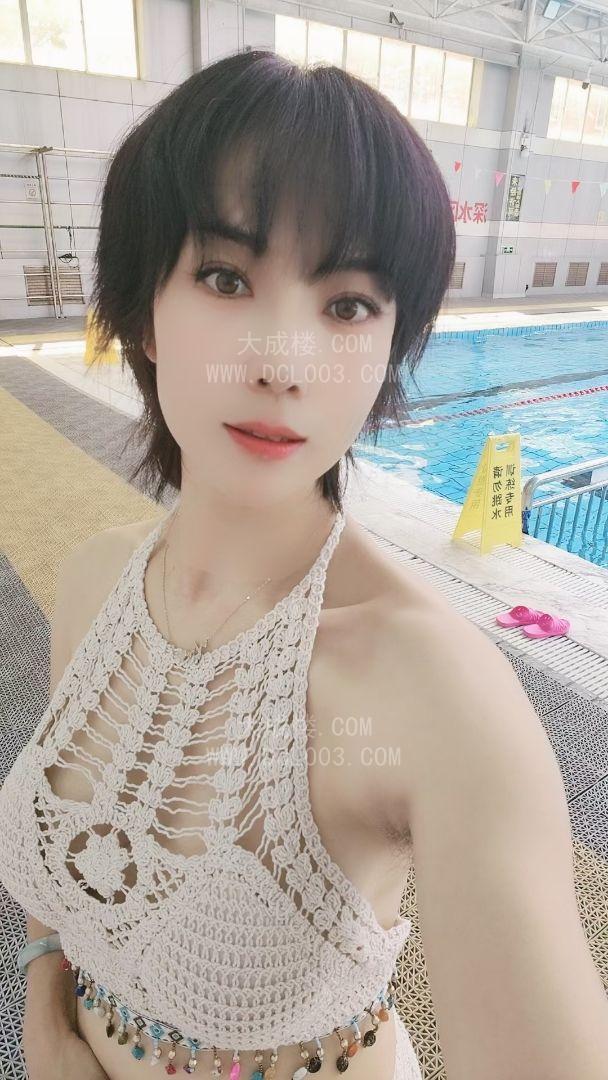 西安碑林短发御姐
