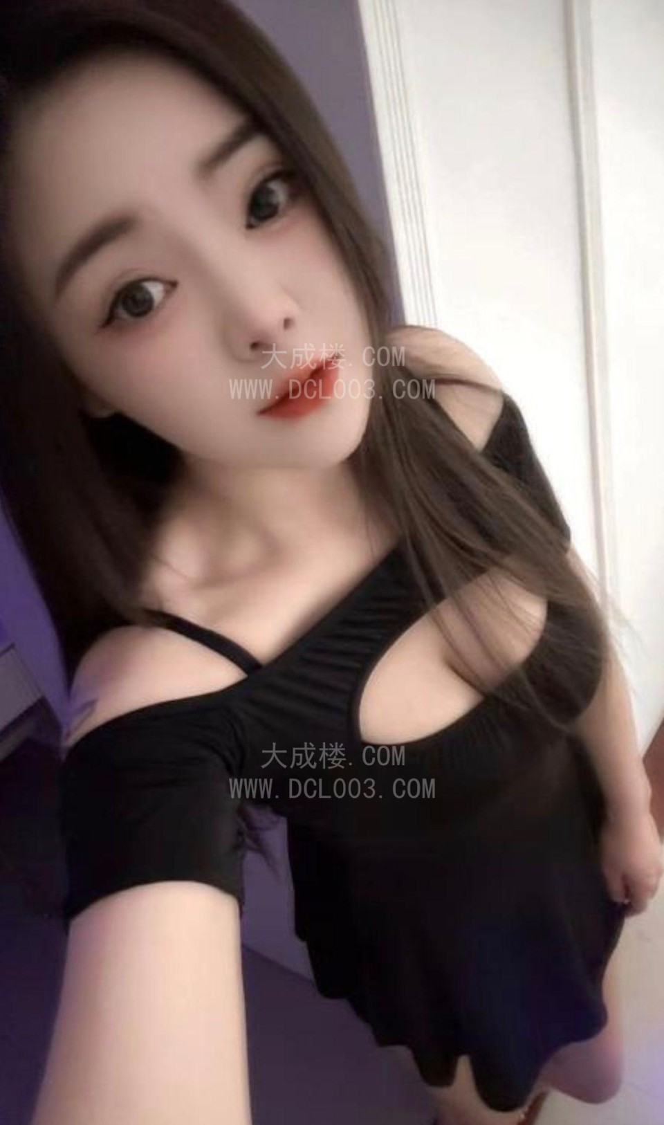 性感大奶妮宝