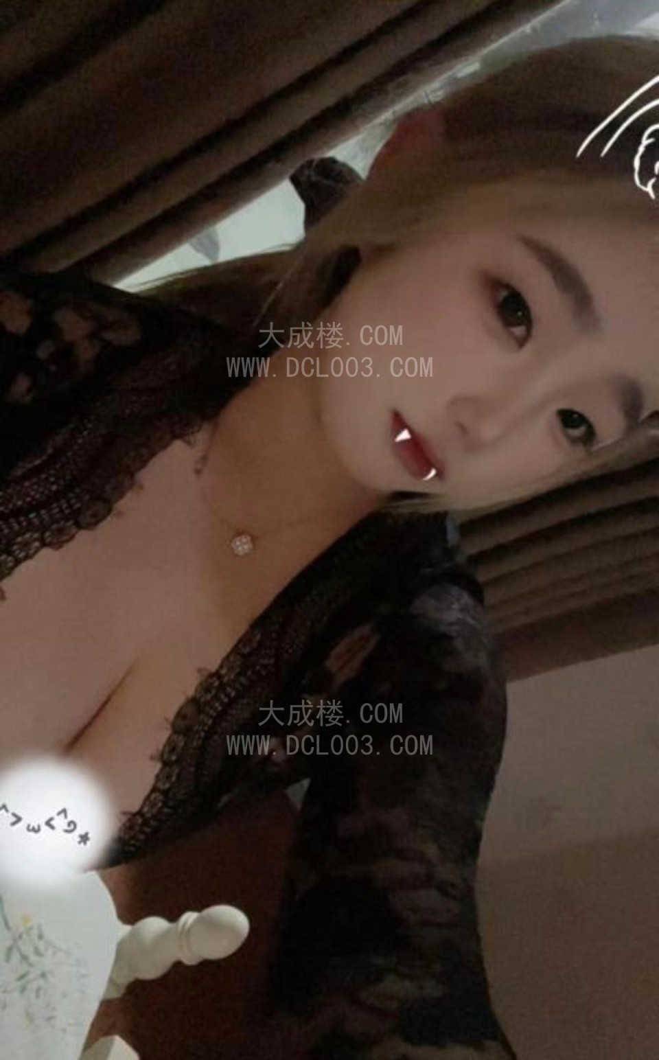 南京清纯反差少女
