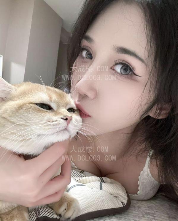 东河大胸美女