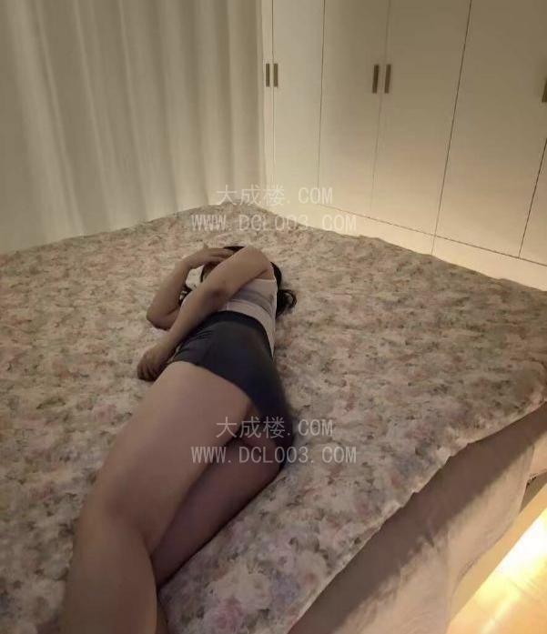 龙华大胸长腿笑笑