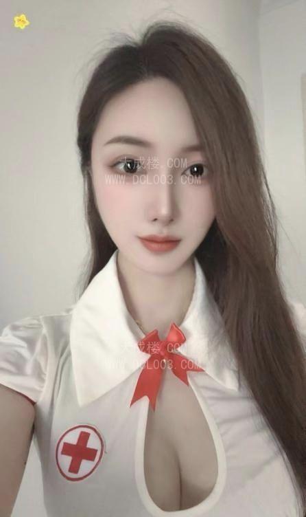 肤白貌美性感妹纸