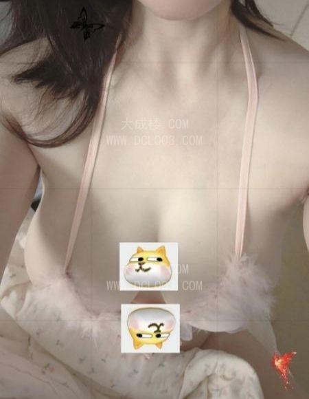 肤白性感F杯小姐姐