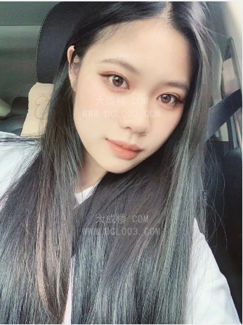 黄埔嫩妹果果