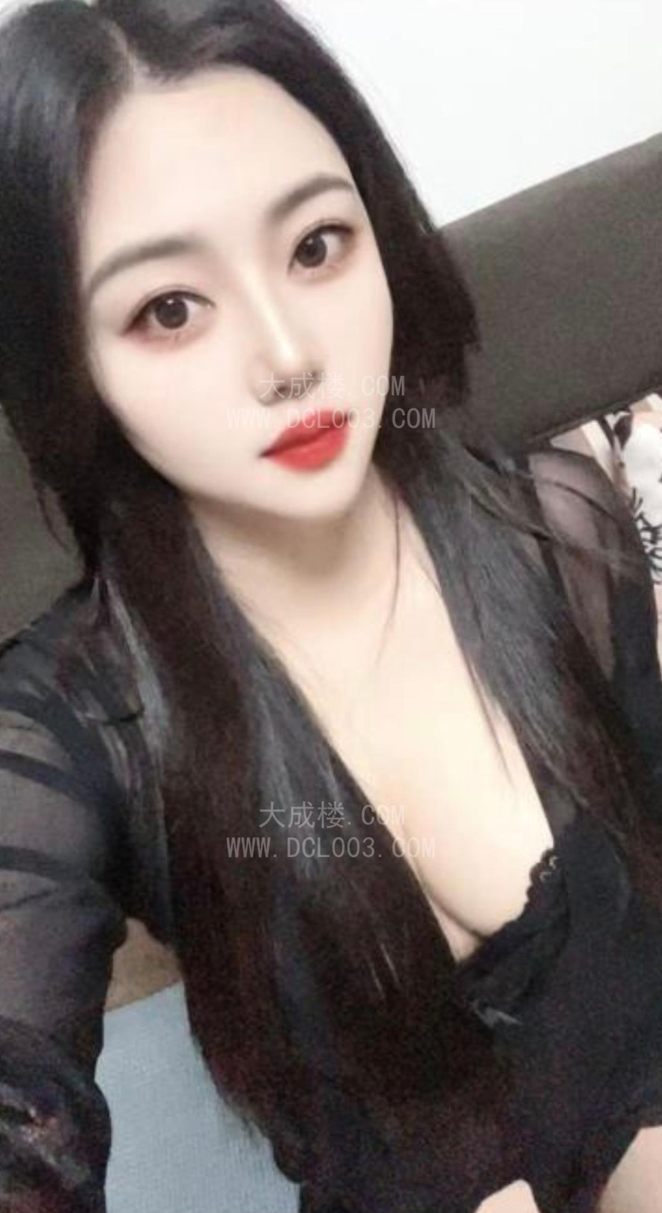 性感胸大小姐姐