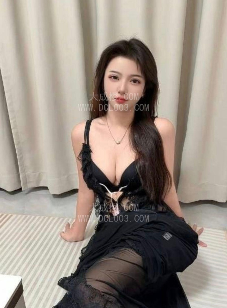 福田丰满颜值嫩妹