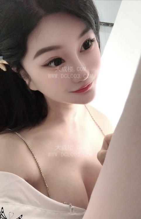 吴中性感思甜