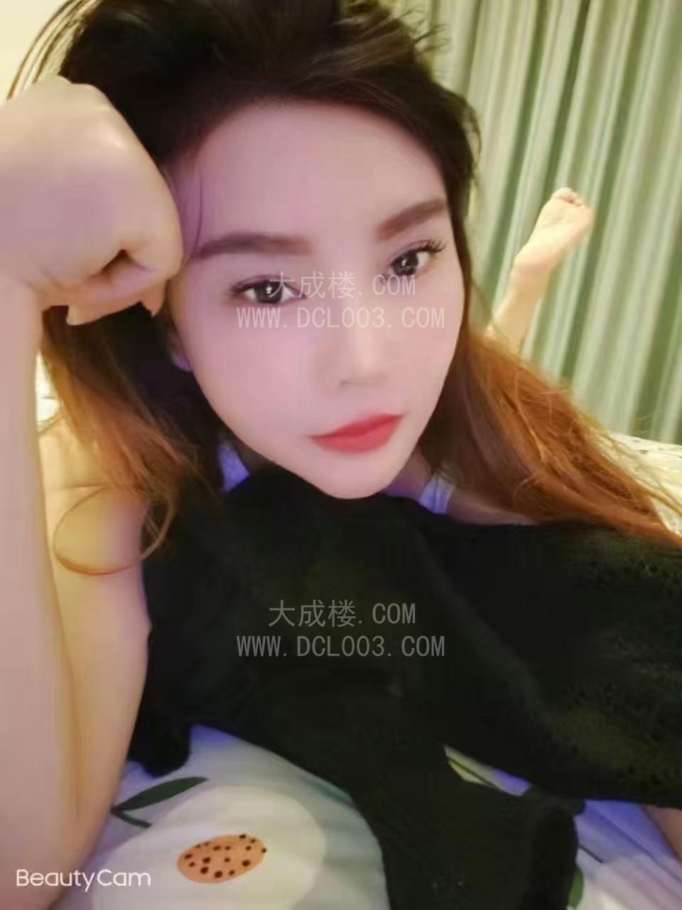 白云妩媚风骚气质少妇菲菲