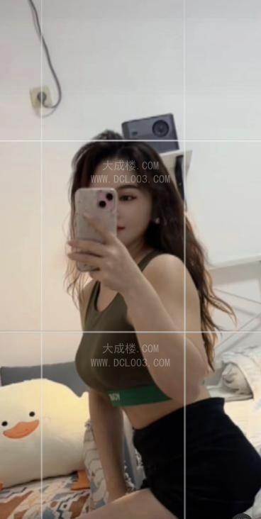 南山荔林地铁站妮妮